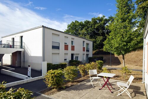 Апартаменты Cerise Nantes Atlantis в Сент-Эрблене