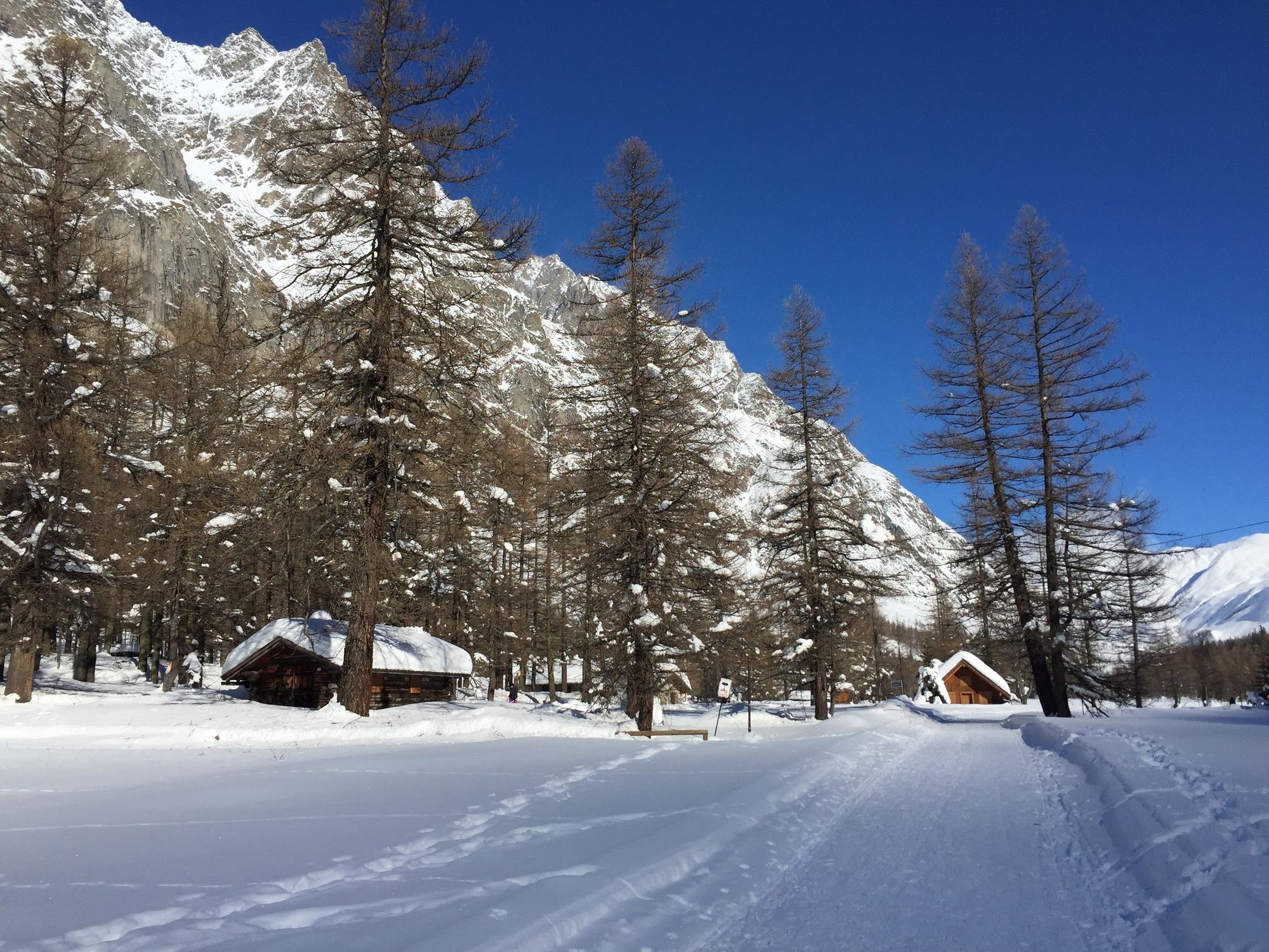 Фото Croux Hotel