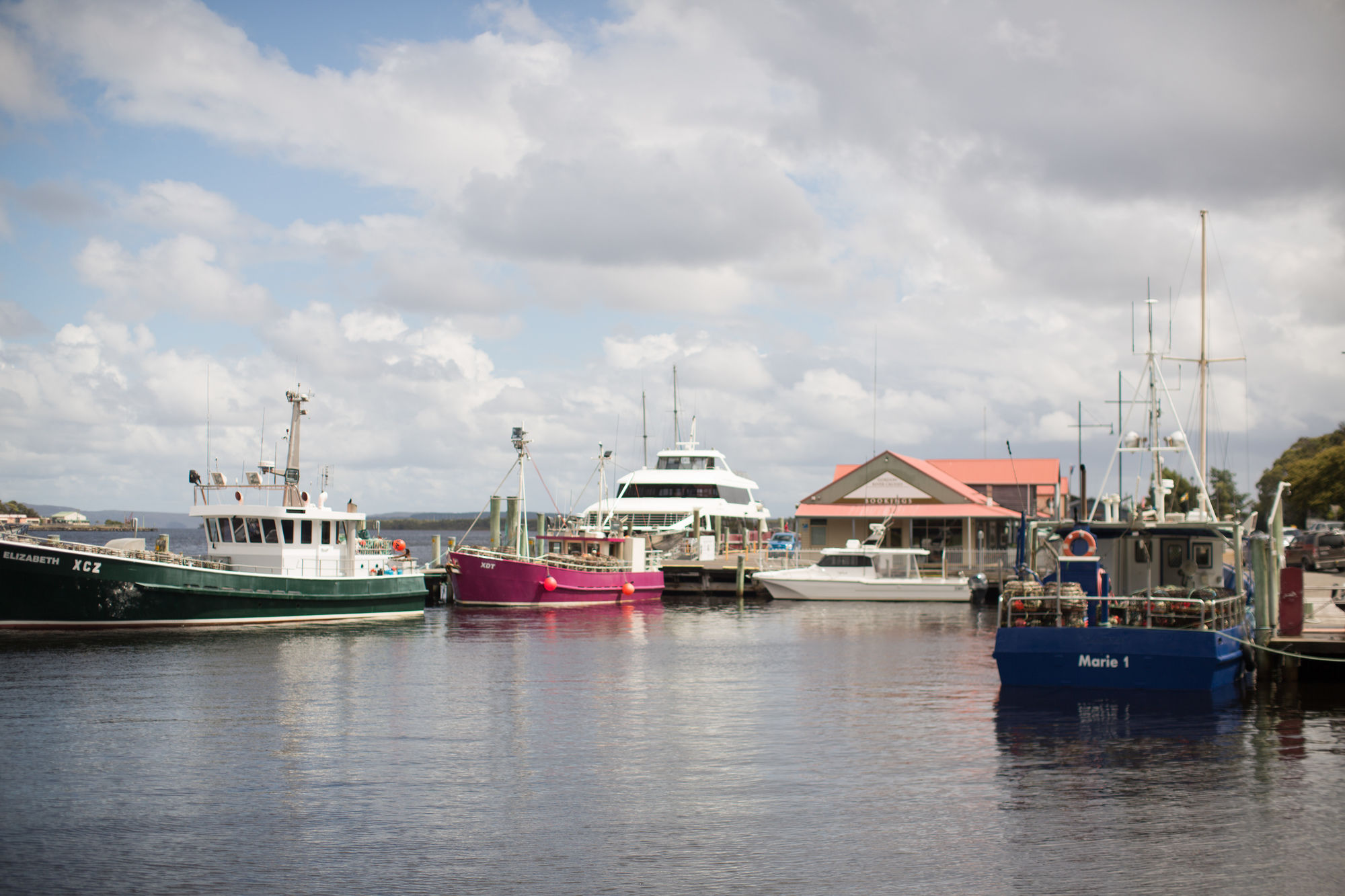 Фото Strahan Village