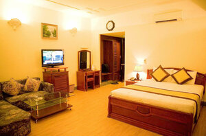 Olympic Hotel Nha Trang (06-08 Phan Boi Chau St.), hotel