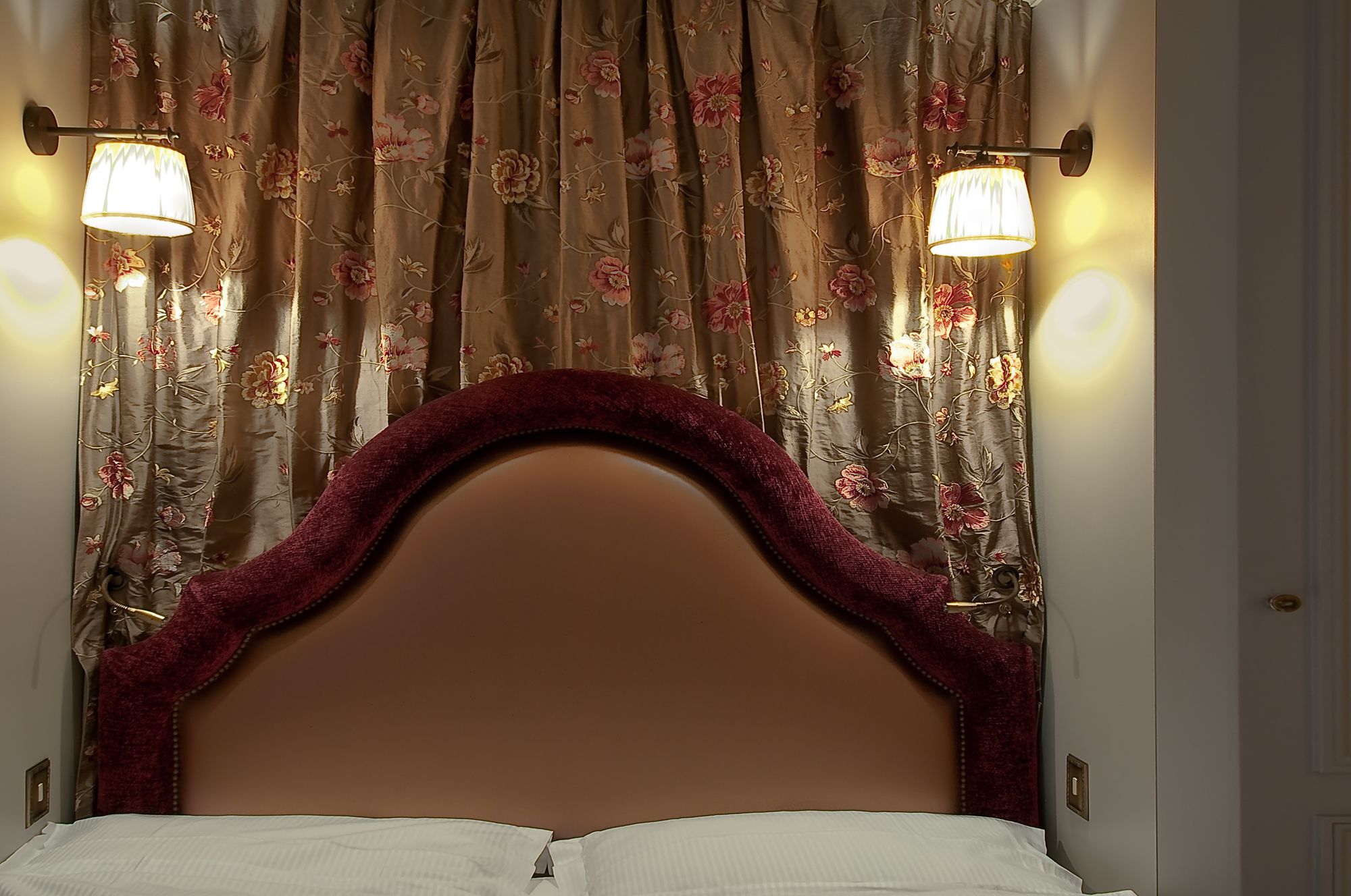 Фото Hotel Odéon Saint Germain