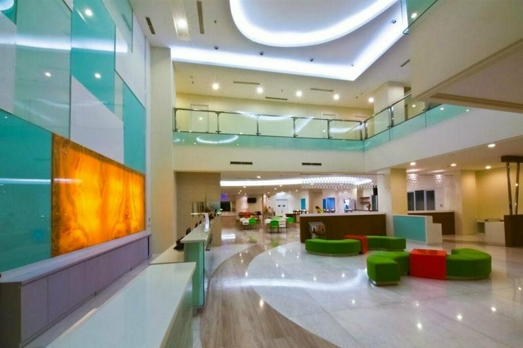 Hotel Mercure Surabaya Manyar, Surabaya, photo