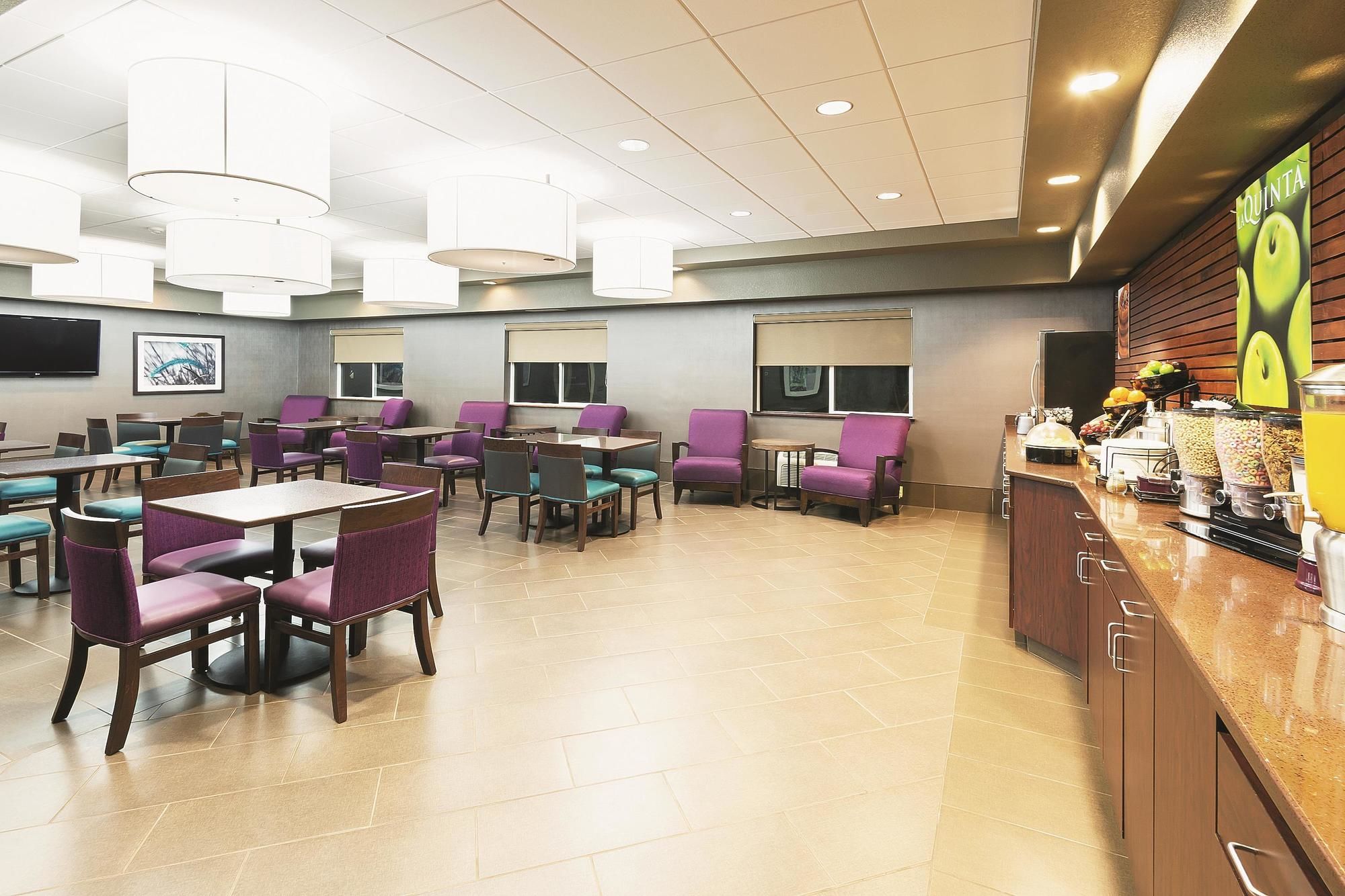 Фото La Quinta Inn & Suites by Wyndham Meridian Boise West