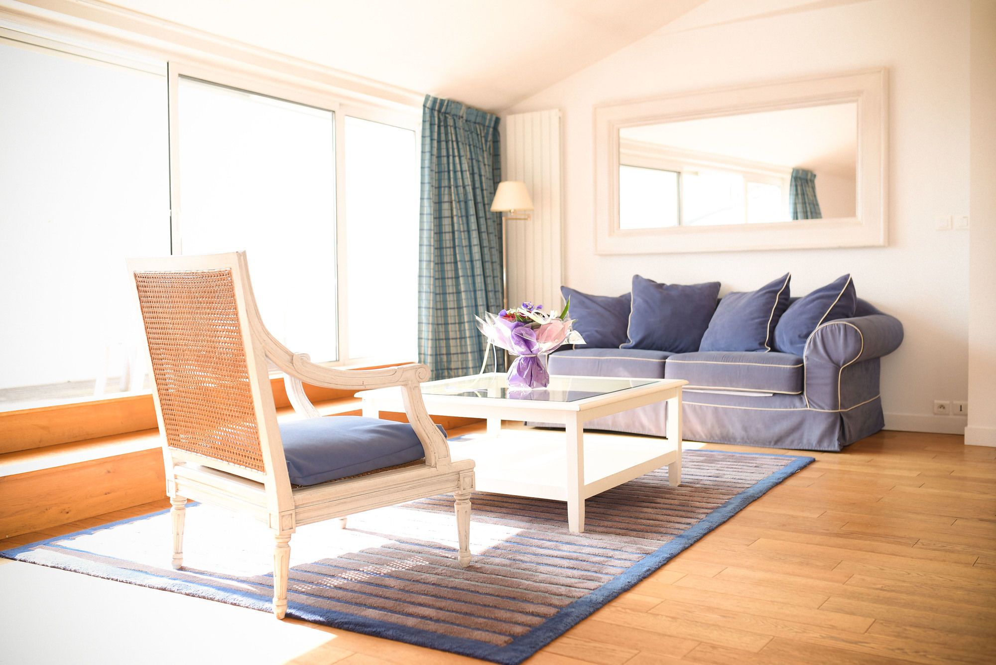 Фото Maisons du Monde Hôtel & Suites La Rochelle