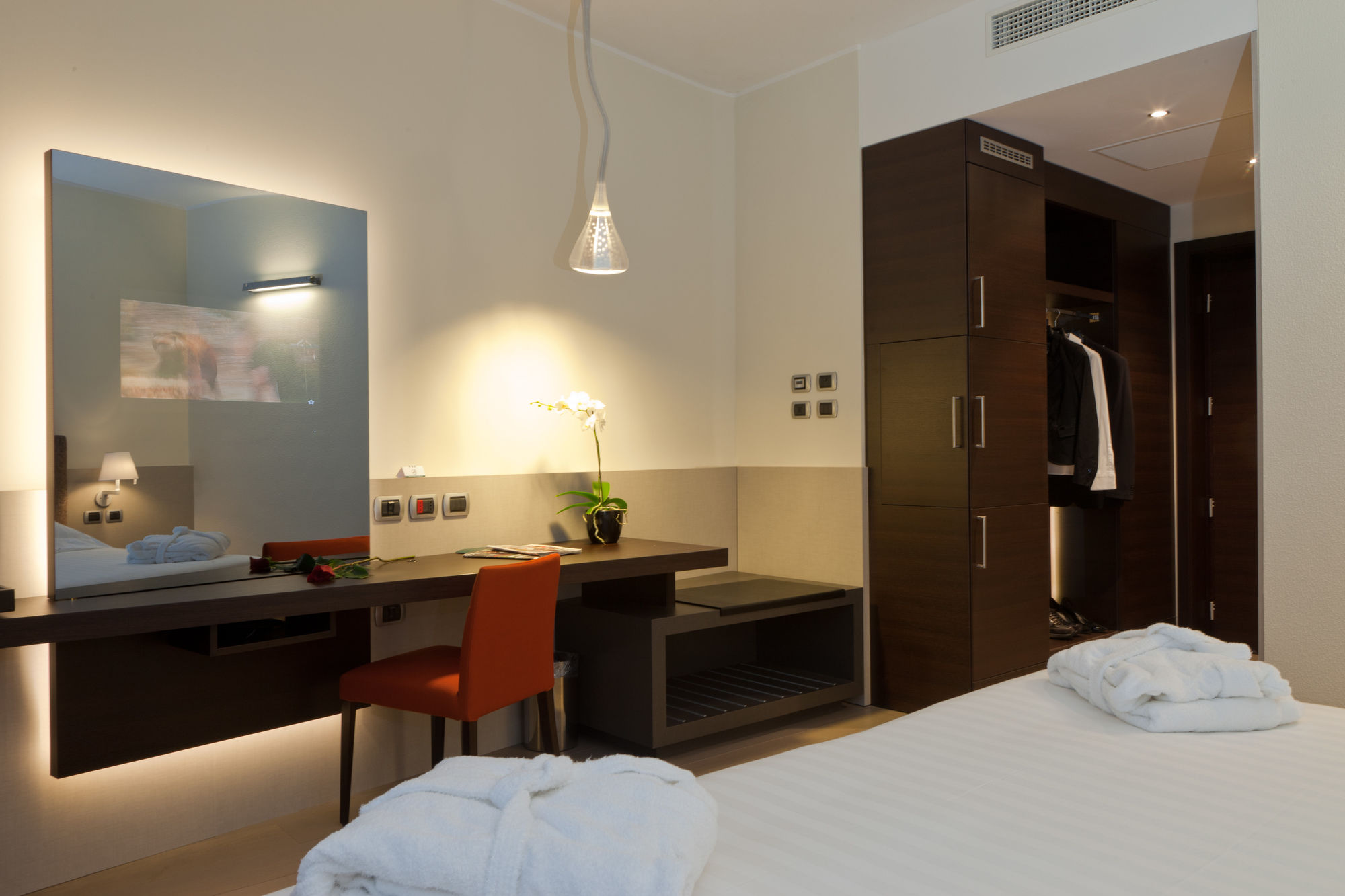 Фото Rmh Modena Des Arts