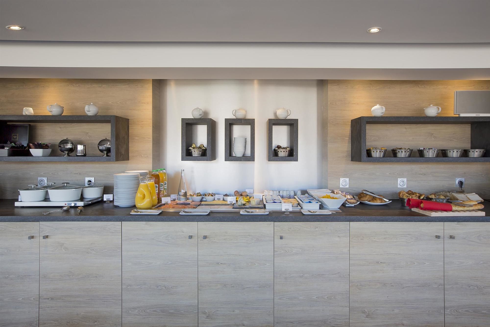 Фото Best Western Plus Hotel Litteraire Alexandre Vialatte