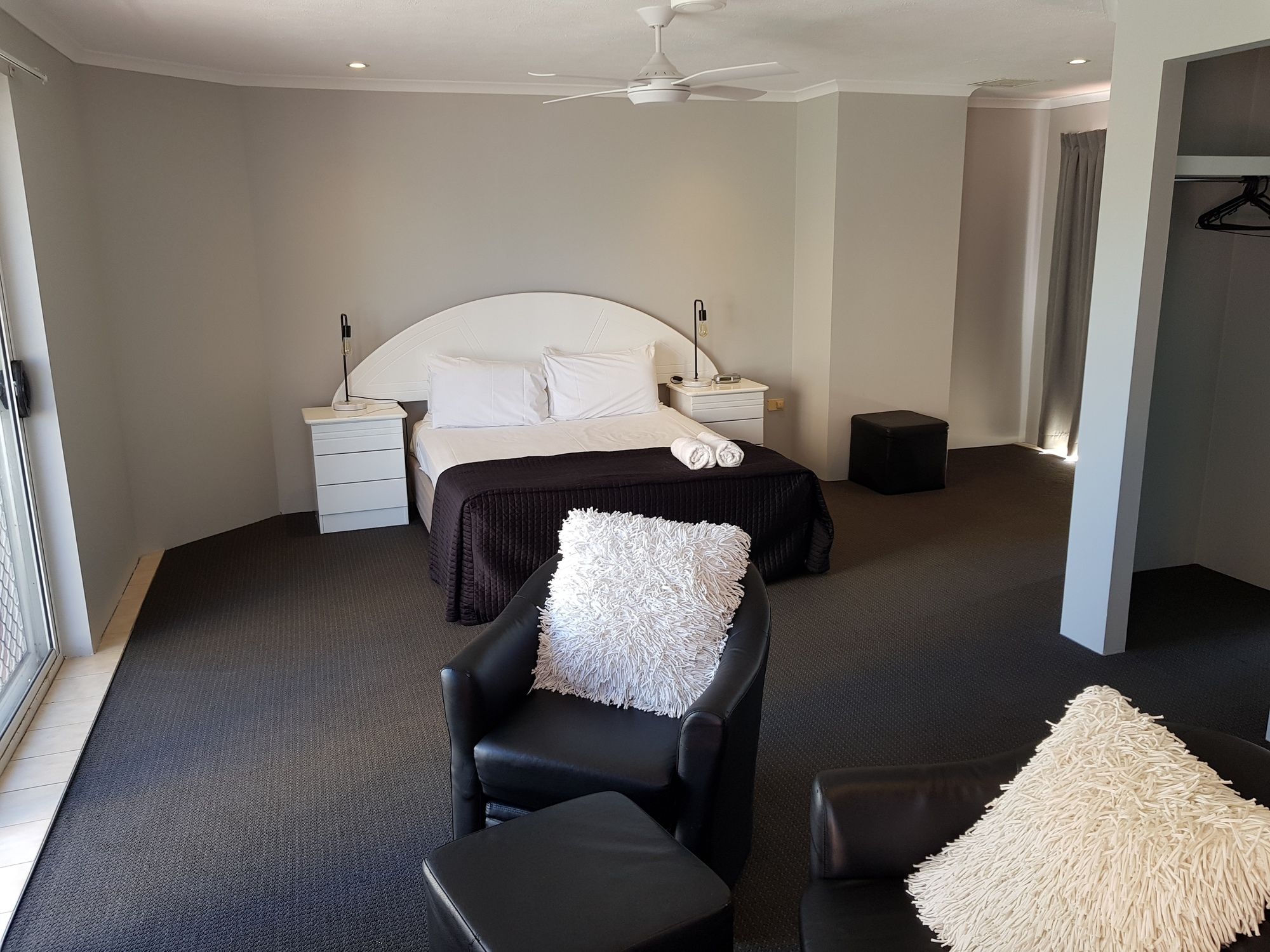 Фото Markham Court