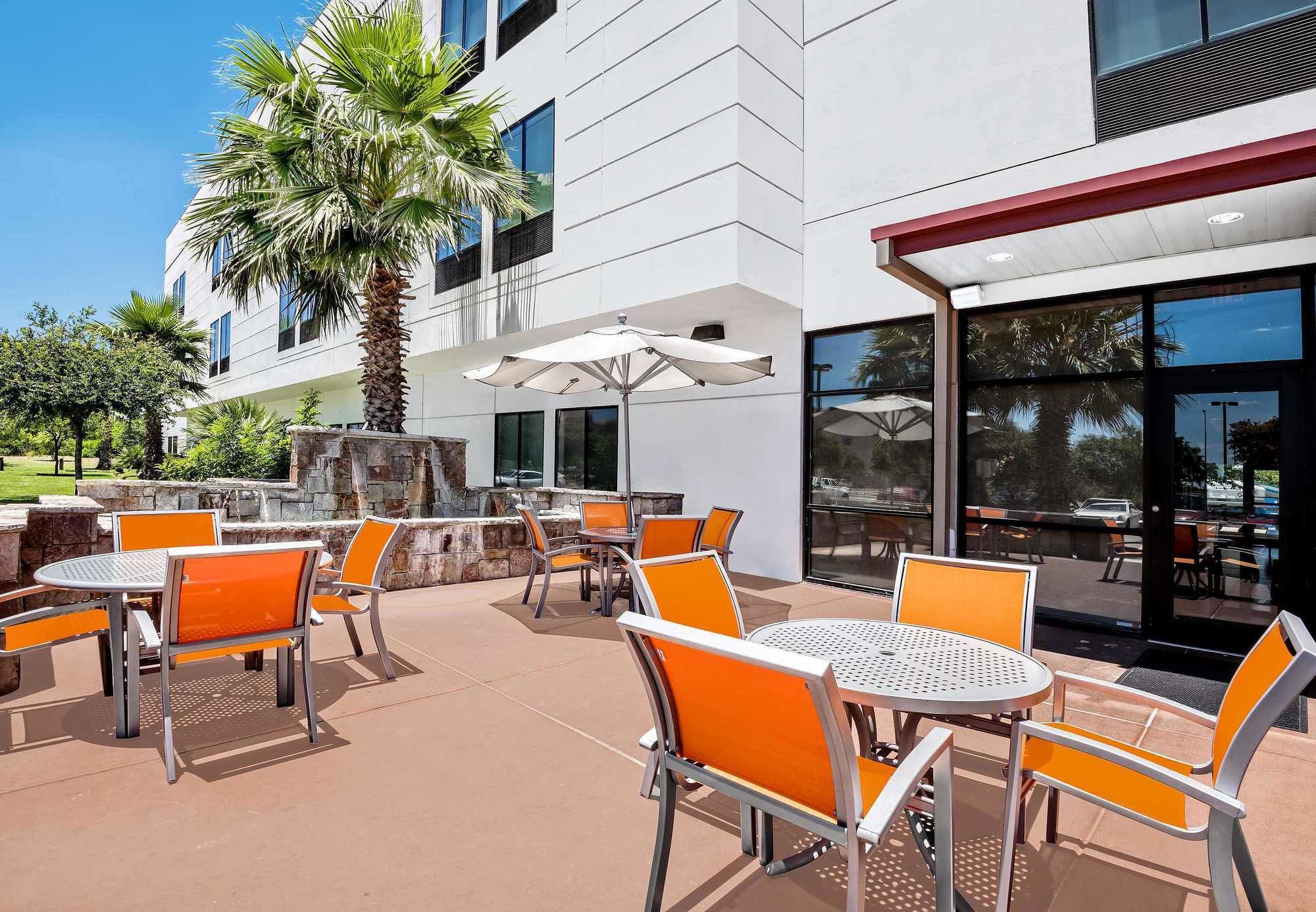 Фото SpringHill Suites by Marriott San Antonio SeaWorld Lackland