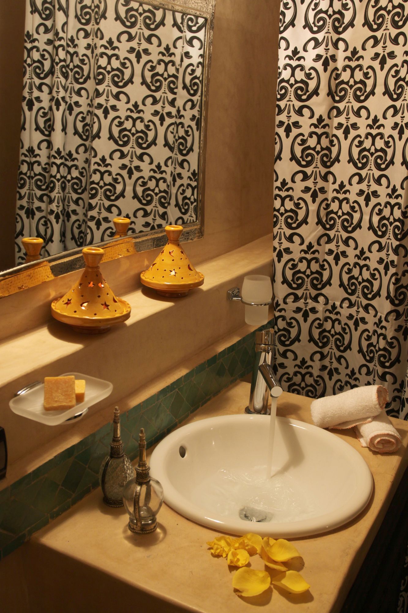 Фото Riad Nesma Suites & SPA