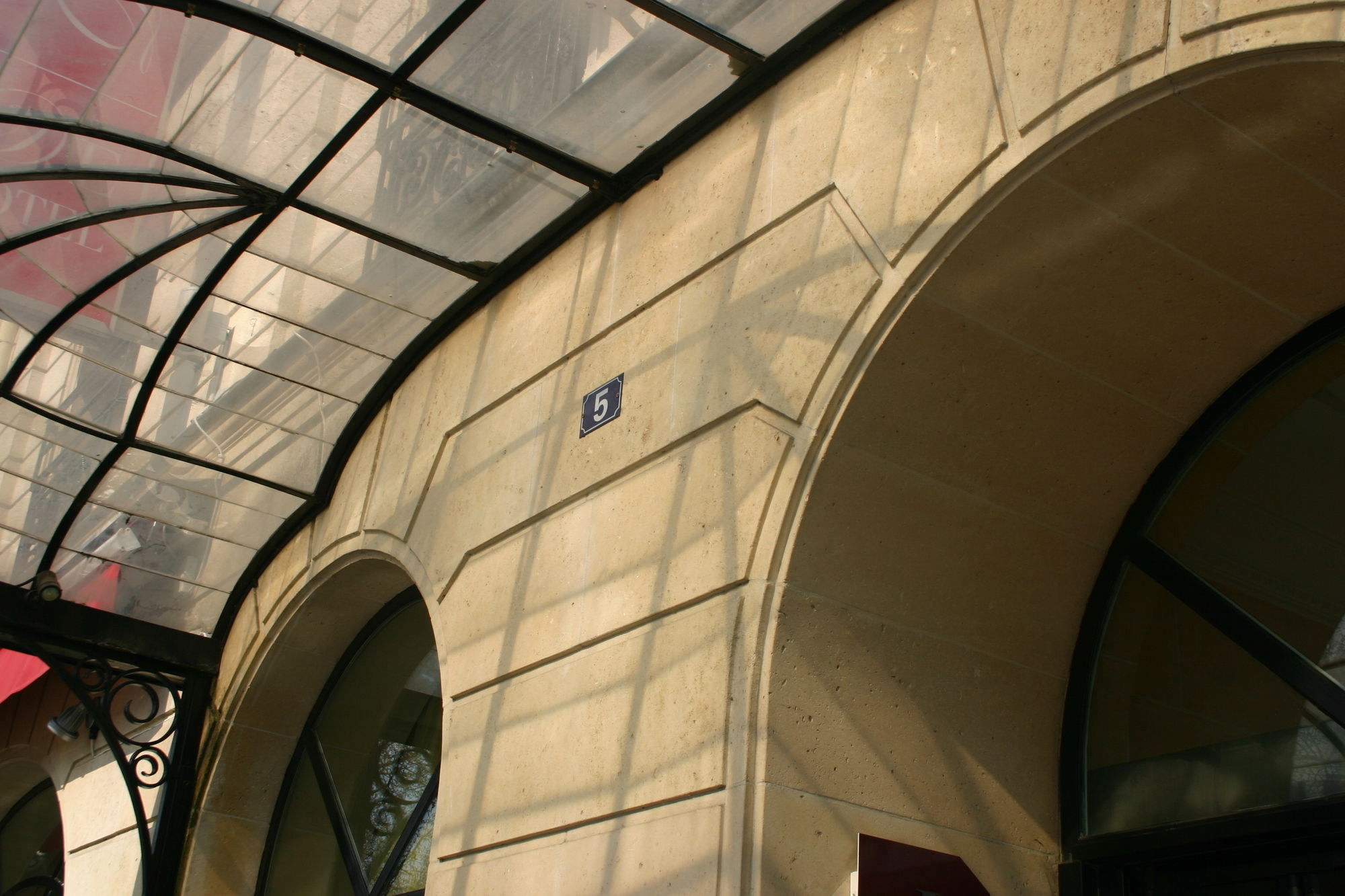 Фото Derby Eiffel