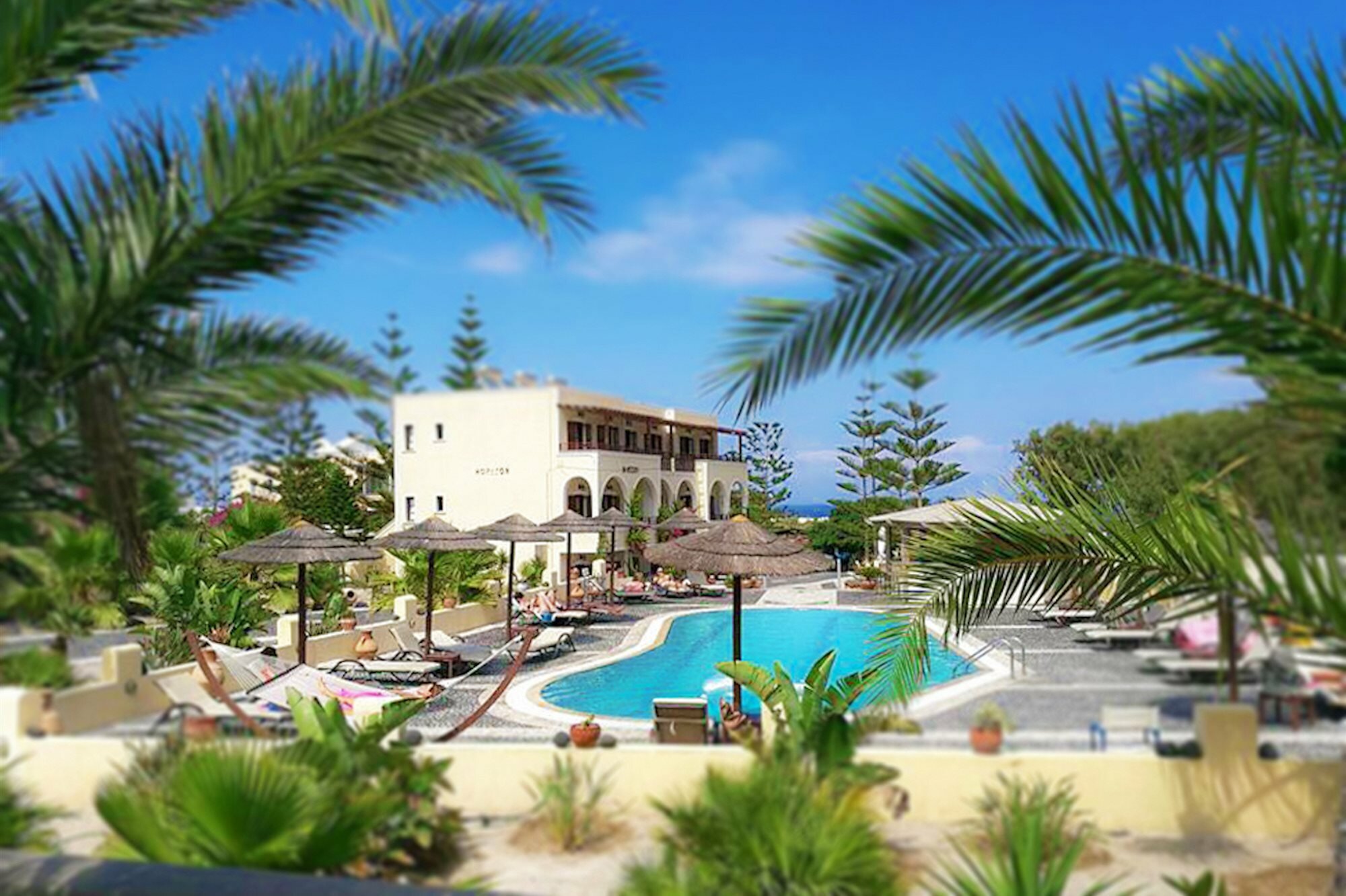 Фото отеля 1