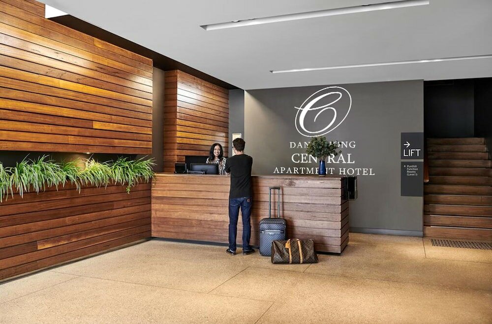 Фото  Dandenong Central Apartment