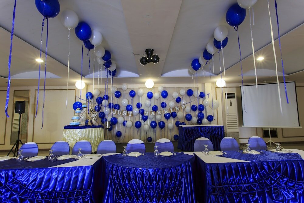 Фото The Orchard Cebu Hotel & Suites