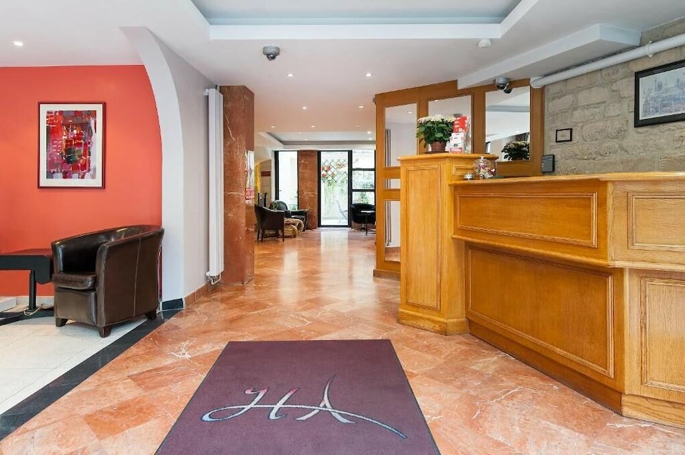 Фото Hotel Americain