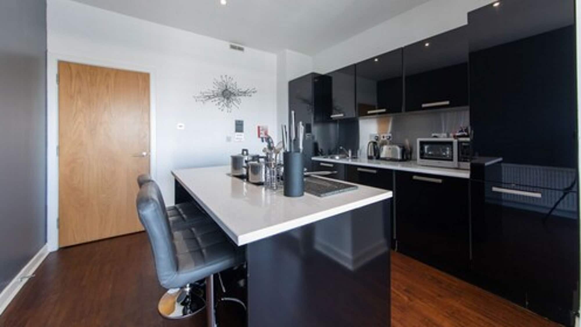 Фото The Spires Serviced Apartments Glasgow