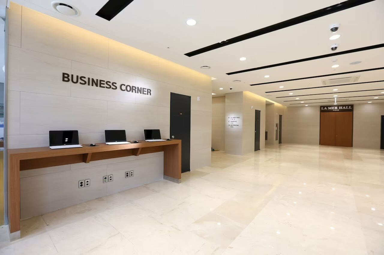 Фото Seogwipo Js Hotel