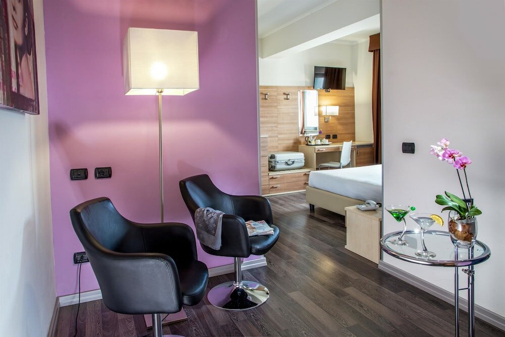 Фото Hotel Domidea