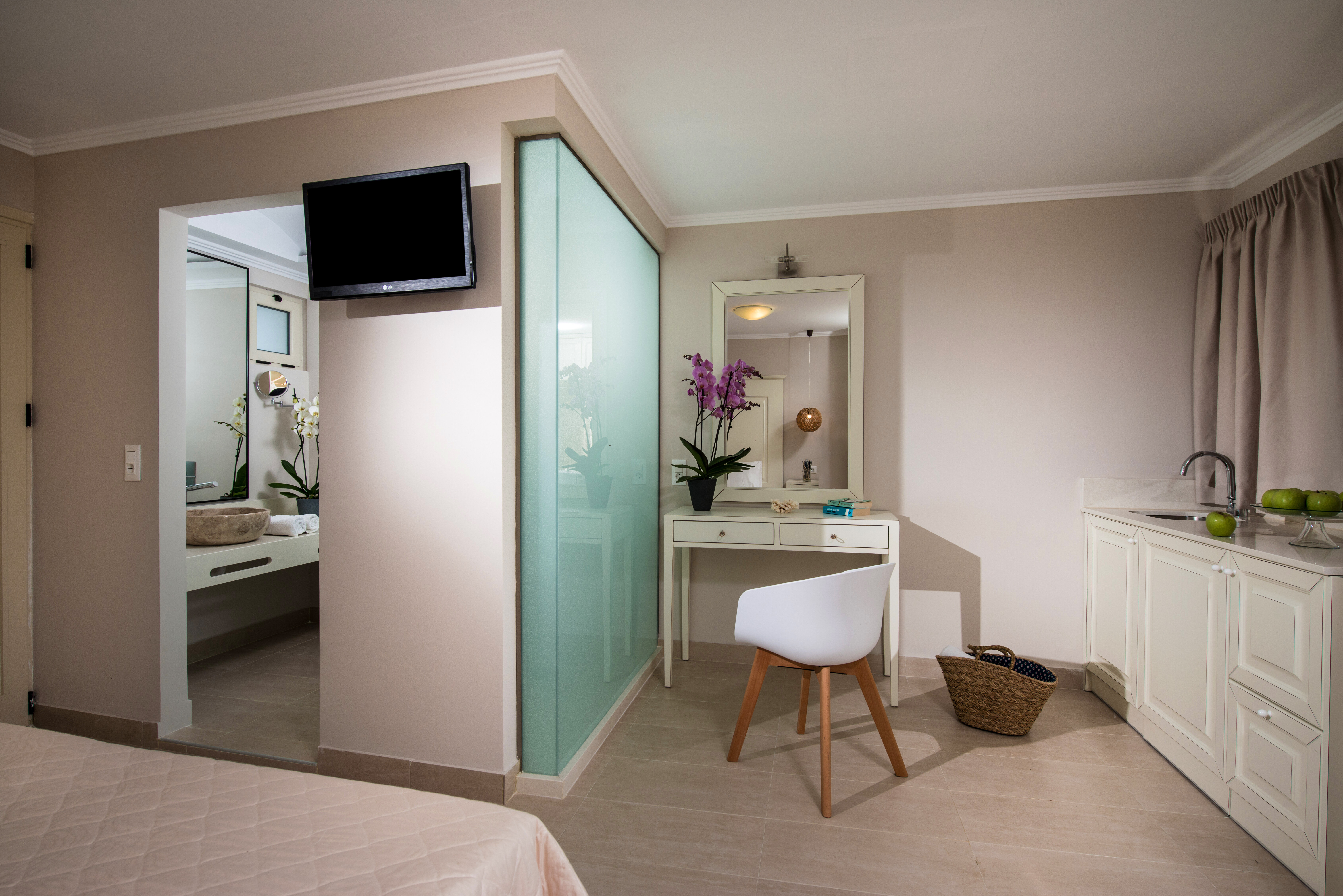 Фото Notos Heights Hotel & Suites