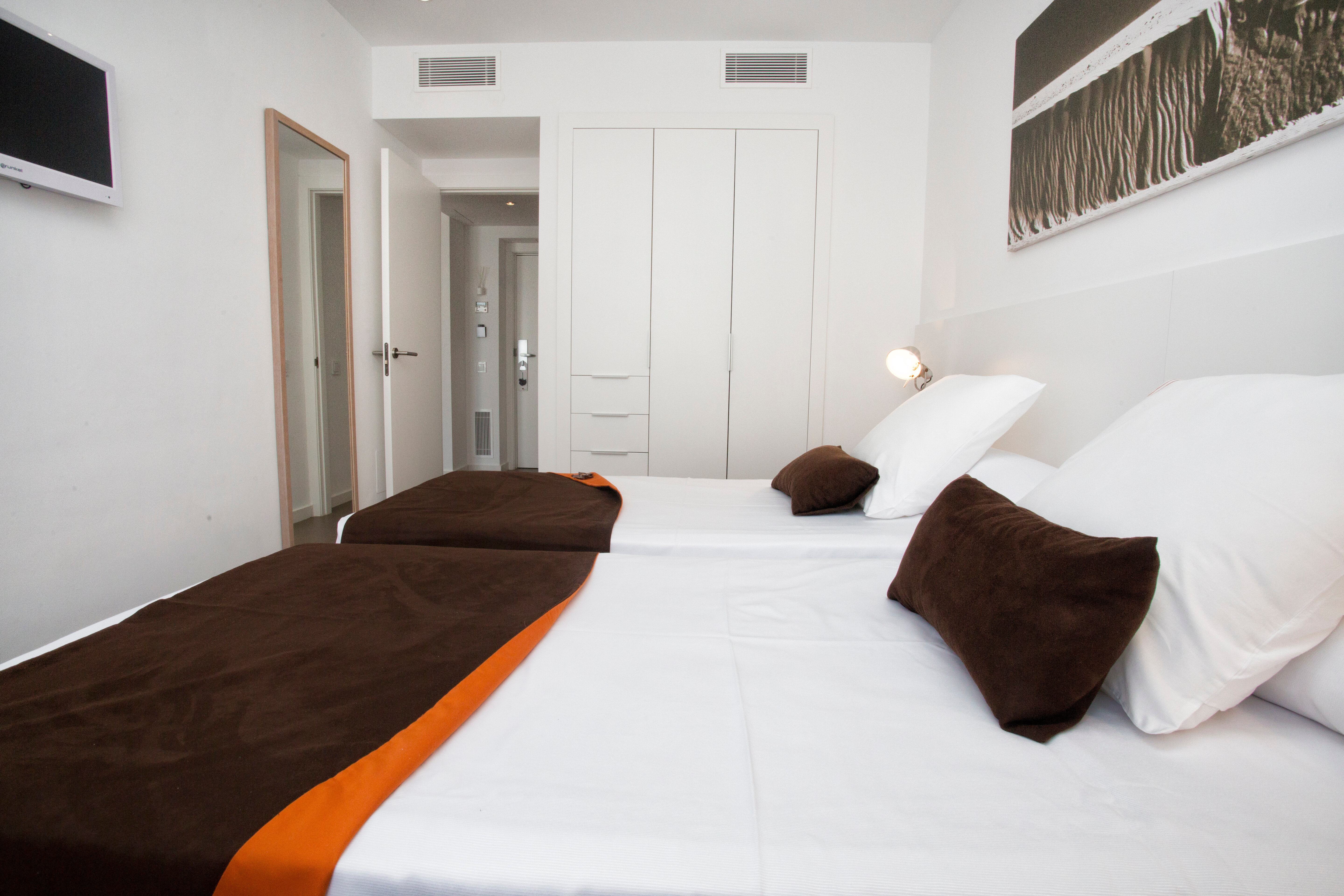 Фото Ibiza Sun Apartments