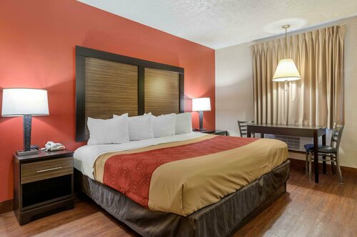 Гостиница Econo Lodge Traverse City