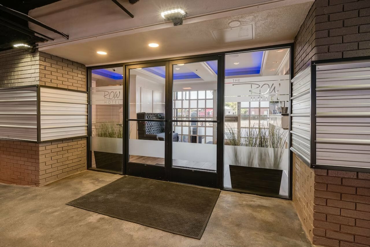 Фото The Row Hotel