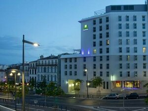 Гостиница Holiday Inn Express Marseille - Saint Charles в Марселе