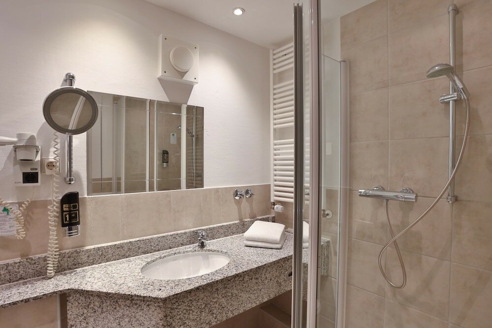 Фото Hotel Quellenhof