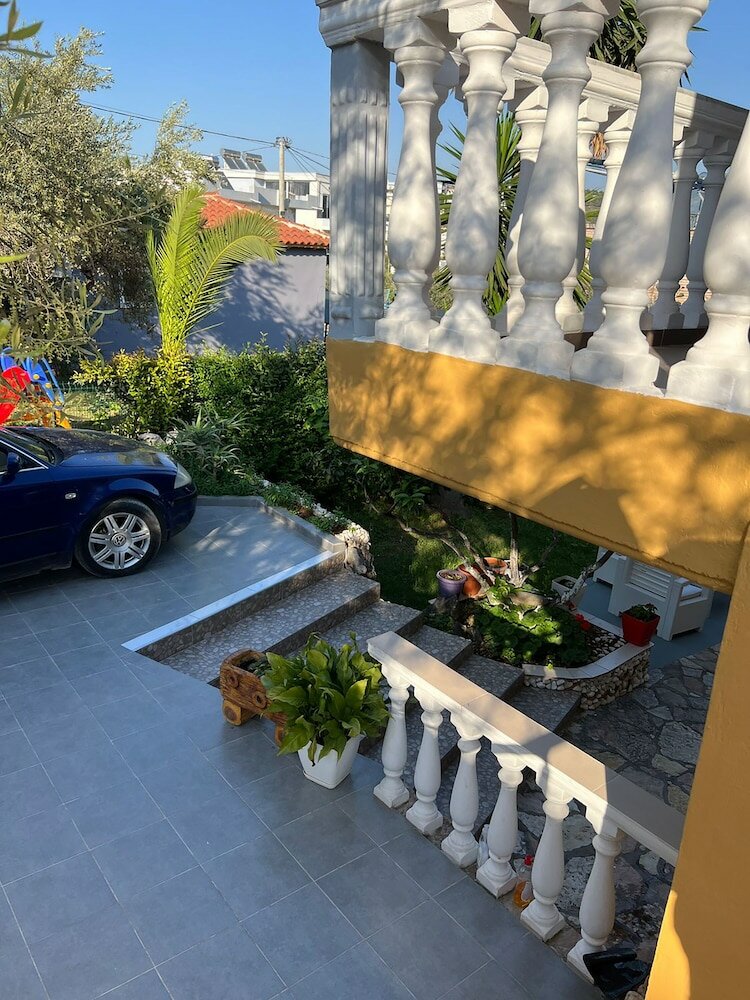 Фото Golden Villa