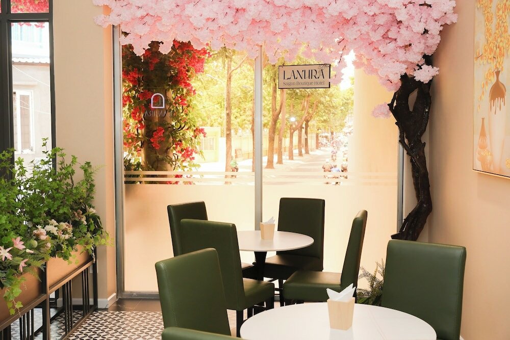 Фото Lanura Saigon Boutique Hotel