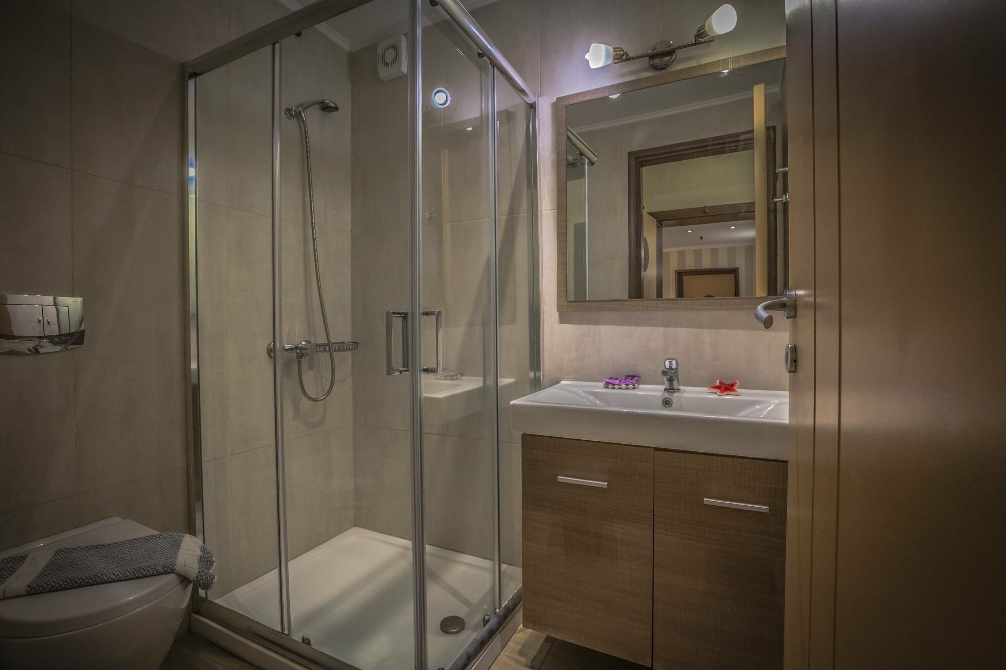 Фото Theo Beach Hotel Apartments