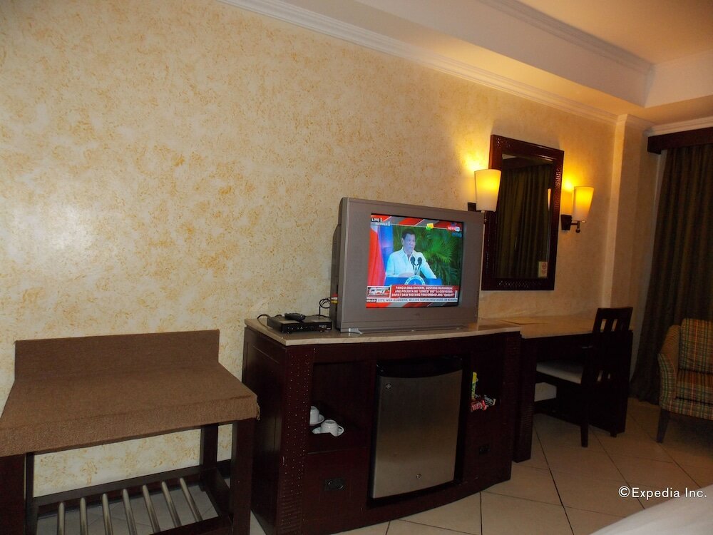 Фото Mo2 Westown Hotel Bacolod - Mandalagan