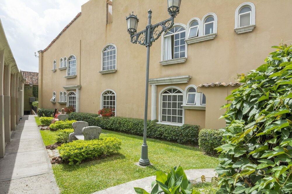 Фото Casa Conde Hotel & Suites