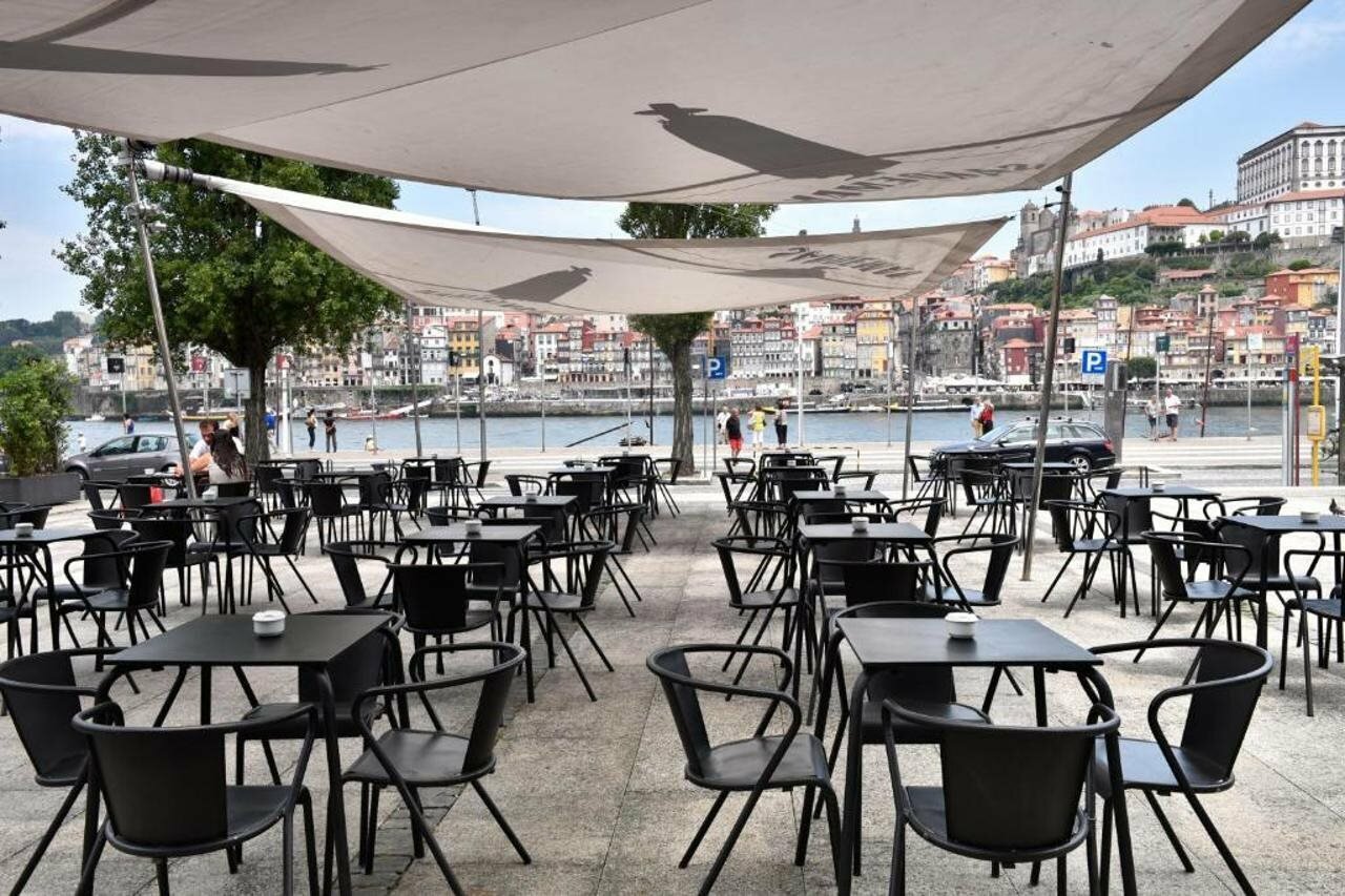 Фото The House of Sandeman Hostel & Suites