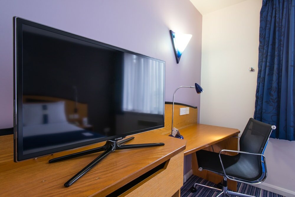 Фото Holiday Inn Express Manchester East, an Ihg Hotel