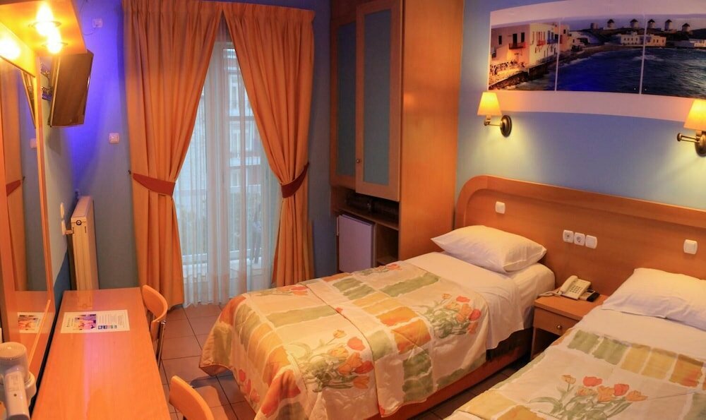 Фото Hotel Segas