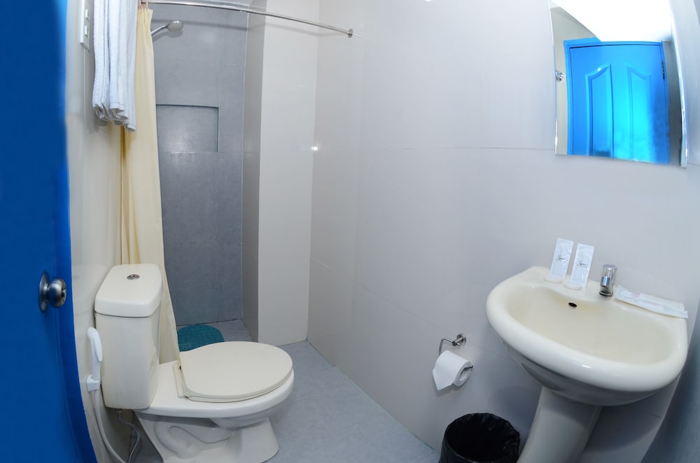 Фото Skyblue Hotel