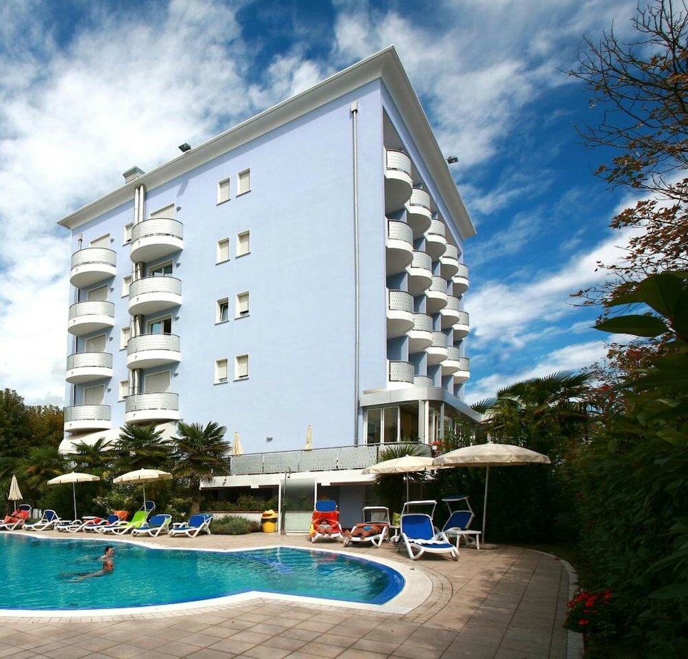 Фото Hotel Helios