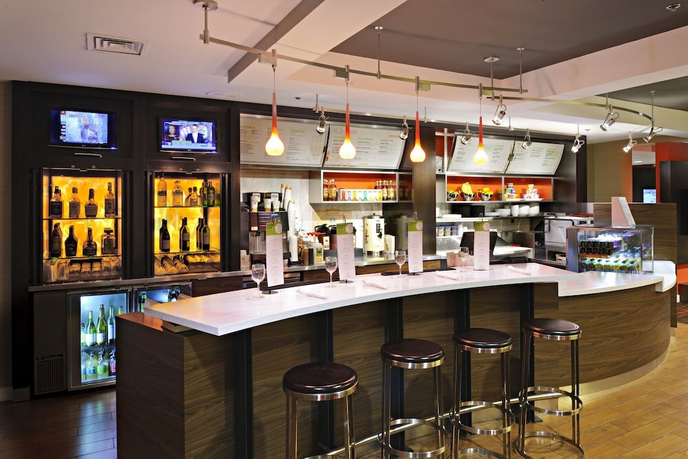 Фото Courtyard by Marriott Wilmington Brandywine