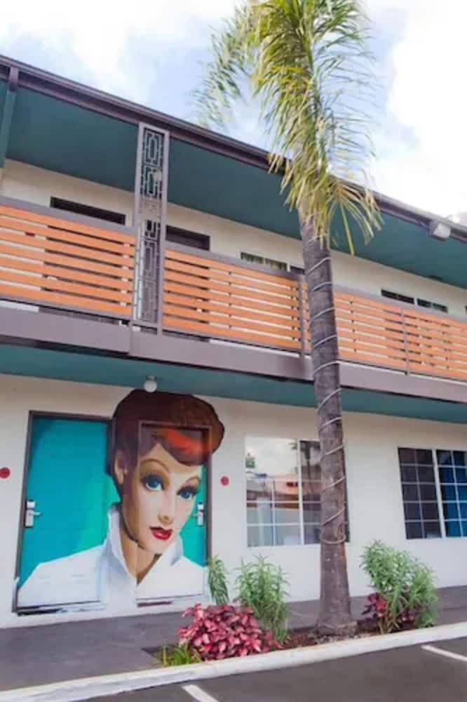 Фото The Dixie Hollywood