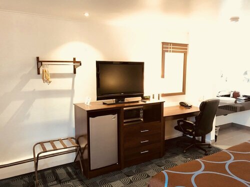 Внешний вид отеля Berkshire Inn в Питсфилде, фото 4