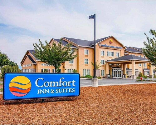 Гостиница Comfort Inn & Suites Creswell