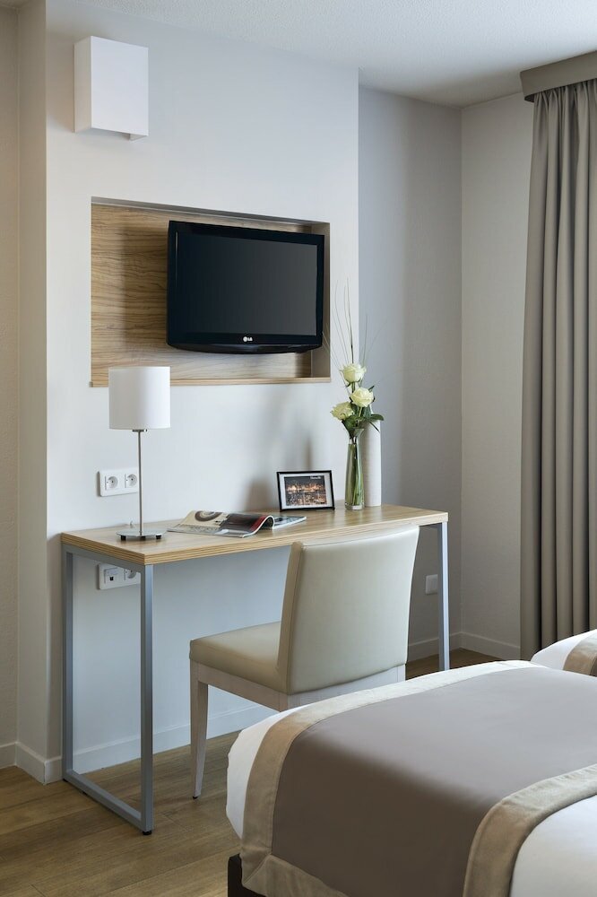 Фото Citadines Prado Chanot Marseille