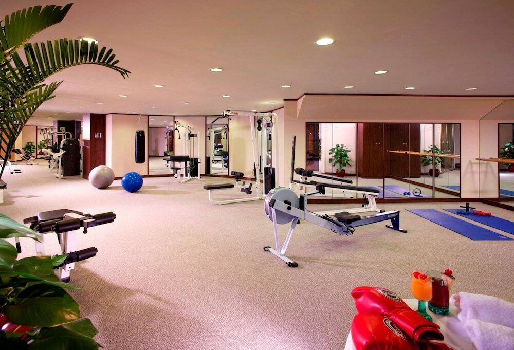 Фото Harbour Plaza Metropolis