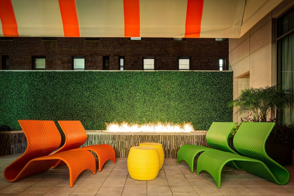 Фото Courtyard by Marriott Washington, DC/Foggy Bottom