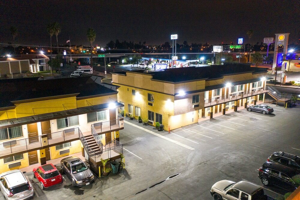 Фото Starlight Inn South El Monte