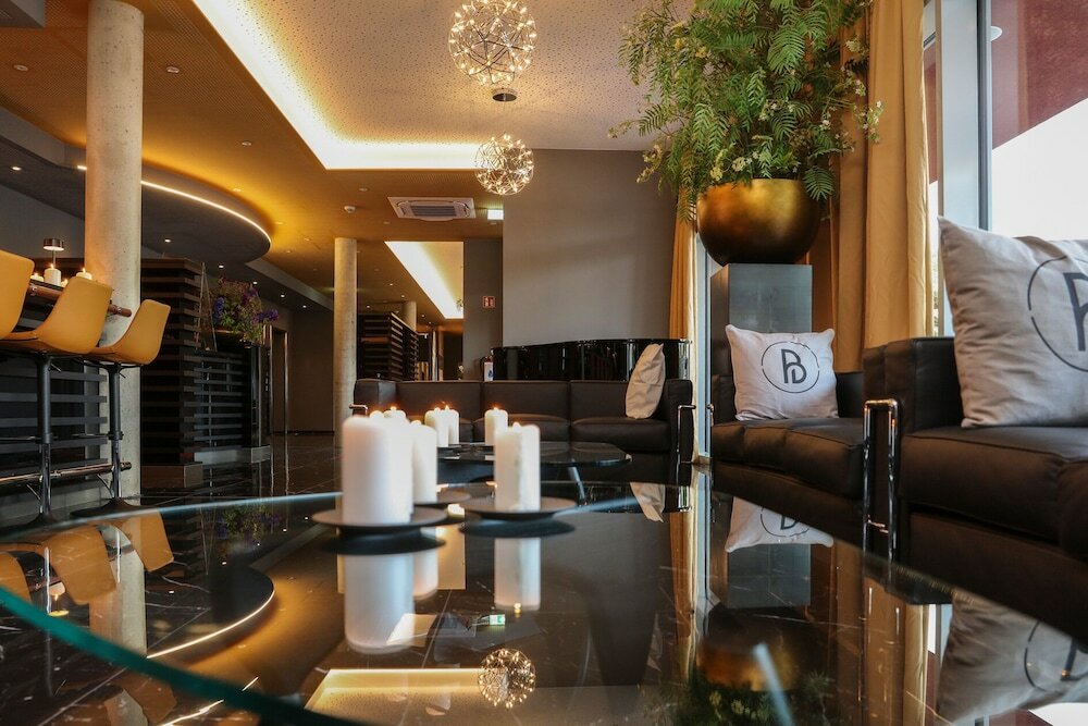 Фото The Bridgge Grand Boutique Hotel