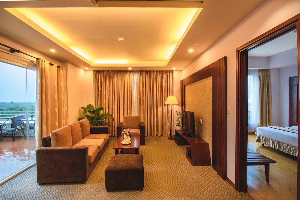 Фото Mondial Hotel Hue