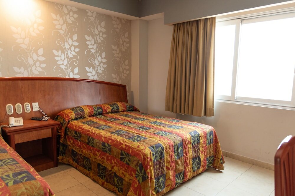 Фото Impala Hotel in front of the Ado