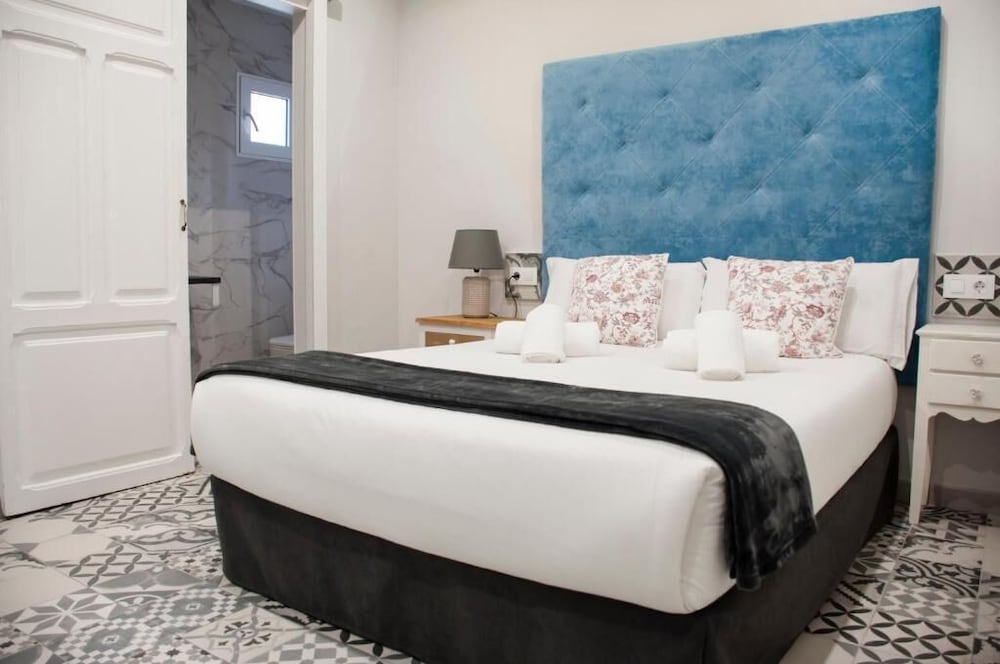 Фото Apartamentos Goya