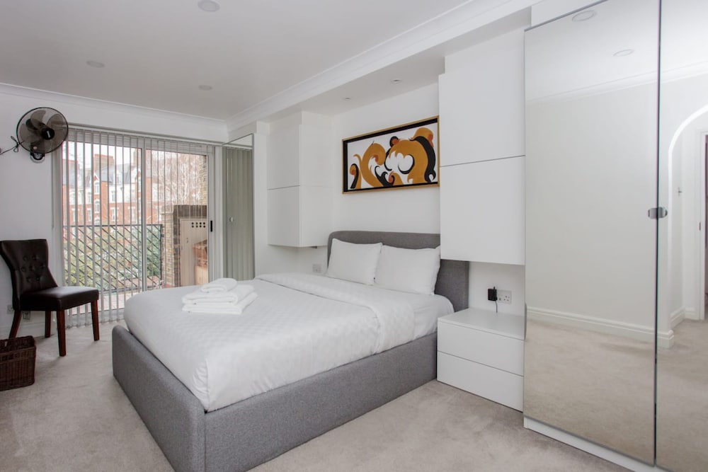Фото Homely 2 Bedroom Apartment in Maida Vale
